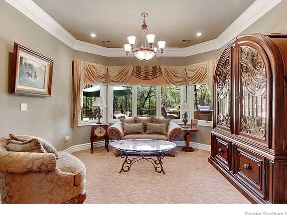 4th image of 537 Cassidy Ln