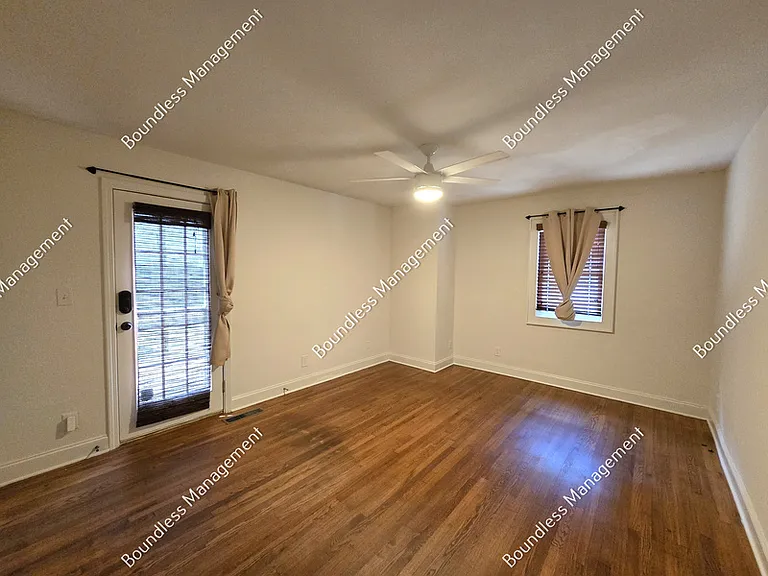 2533 Sylvan Rd — Photo 7