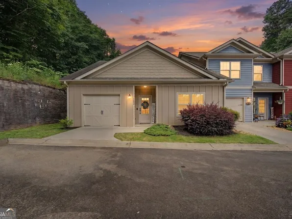 182 Towne Villas Dr, Jasper, GA 30143