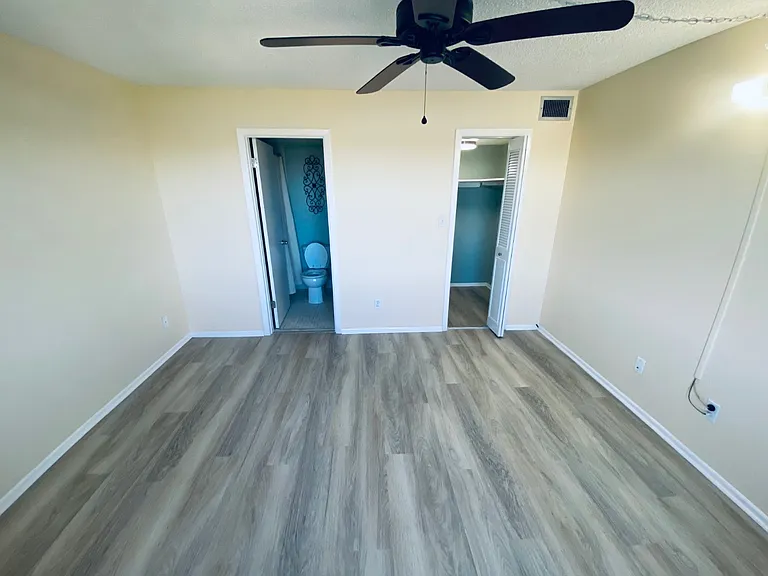 117 Country Club Dr #702 — Photo 20