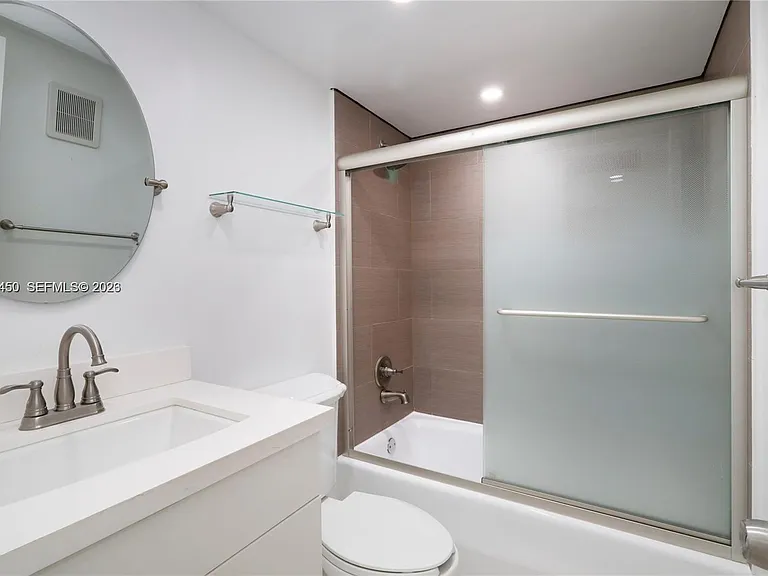 8124 SW 87th Ter — Photo 24