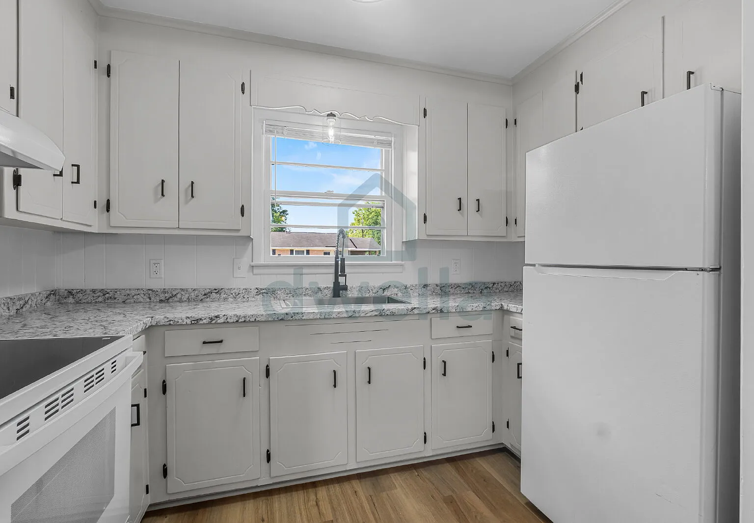 3 bed, 1.5 bath, 1059 sqft, $1,449 — Photo 4