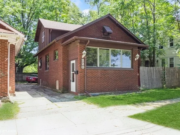 220 S Raynor Ave, Joliet, IL 60436