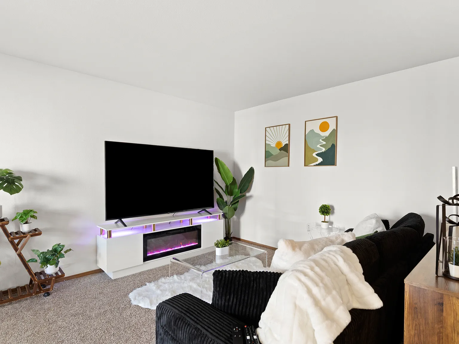 2 bed, $3,500 — Photo 2