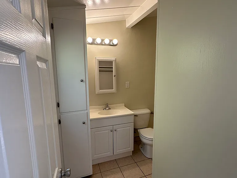537 Mariposa Ave #3 — Photo 6