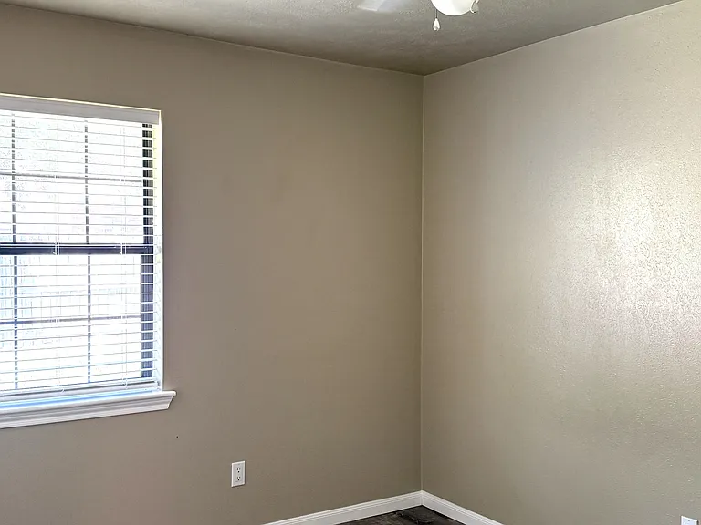 1505 Richland Ct N — Photo 33