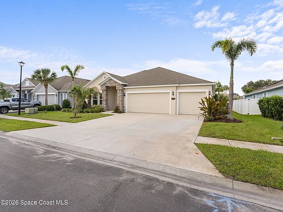 2nd image of 4212 Ruthann Cir