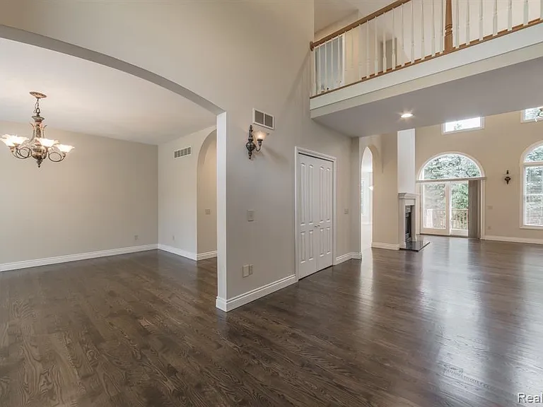 1591 Eagle Trl — Photo 6