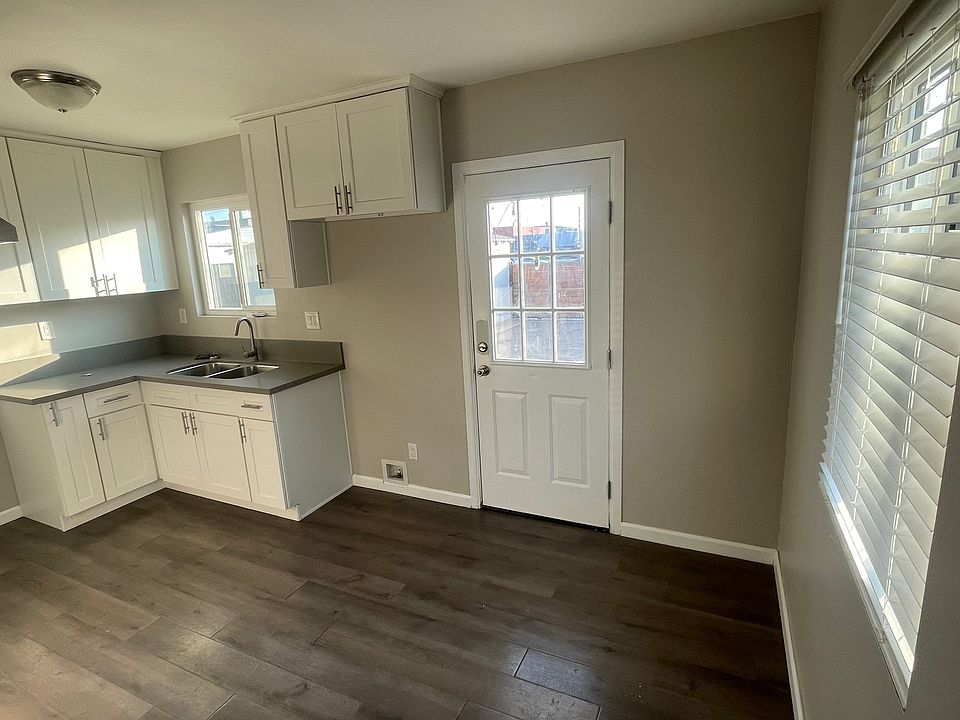 1st image of 5930 Jillson St