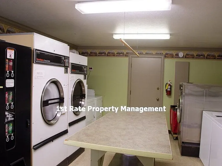 Bond Apartments — Photo 48