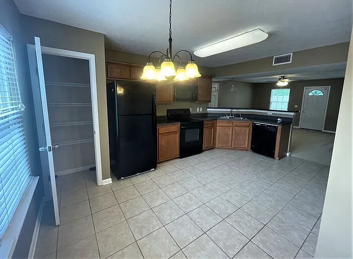 3164 Prater Ct — Photo 9
