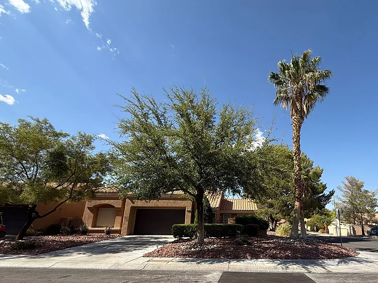 8524 Willowrich Dr — Photo 1