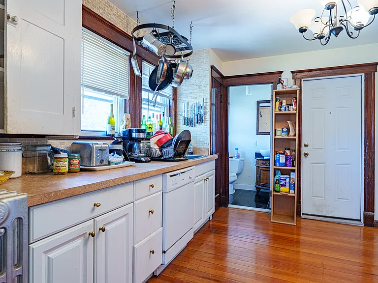 8 Niles St #2D — Photo 11