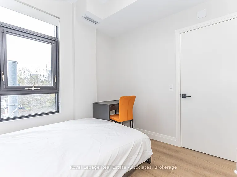 1000 Bathurst St #301 — Photo 23