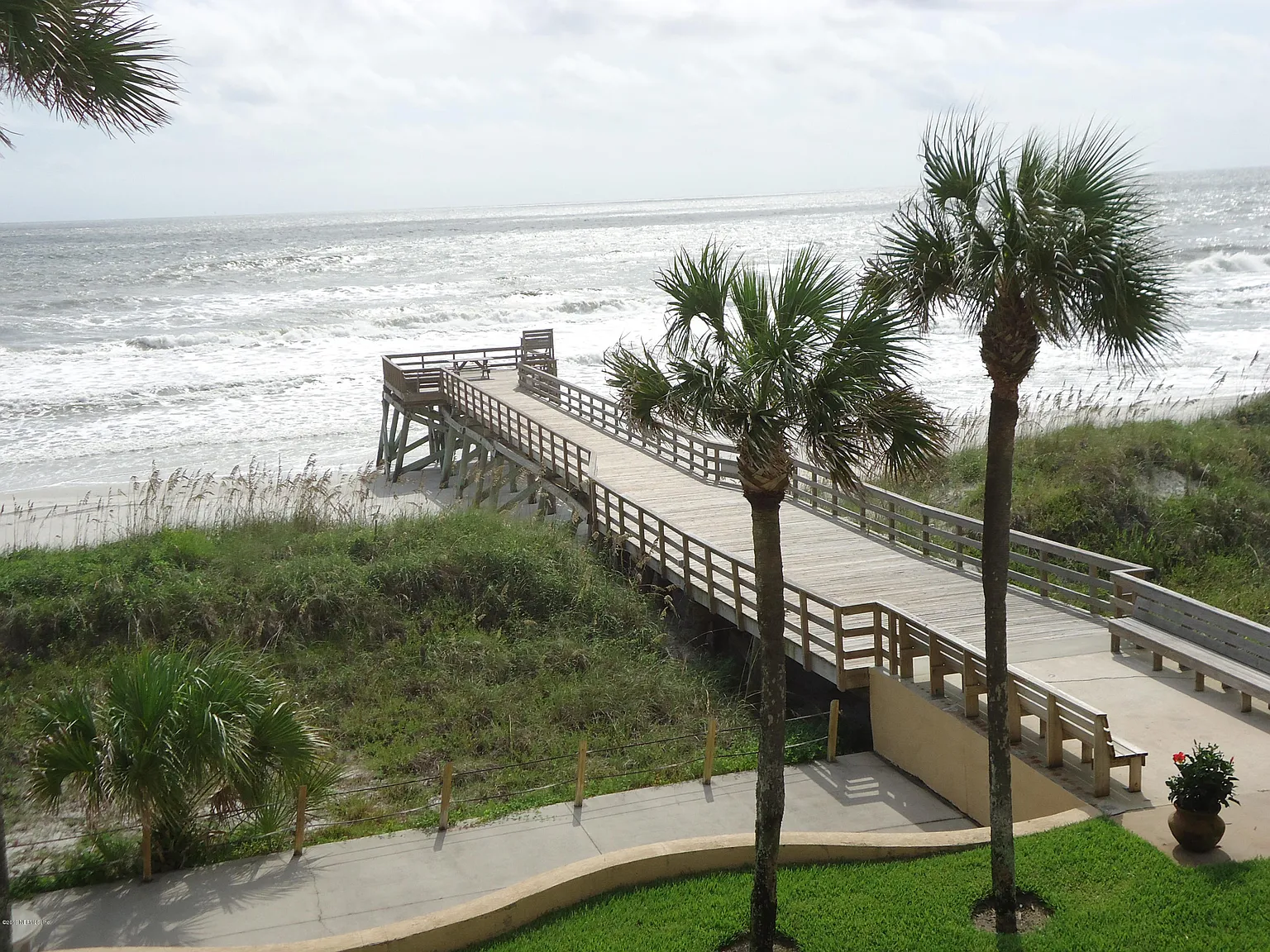 3 bed, 2.0 bath, 1654 sqft, $4,500 — Photo 2