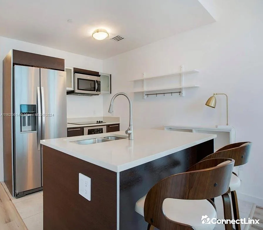 1 bed, 1.0 bath, $3,200 — Photo 1