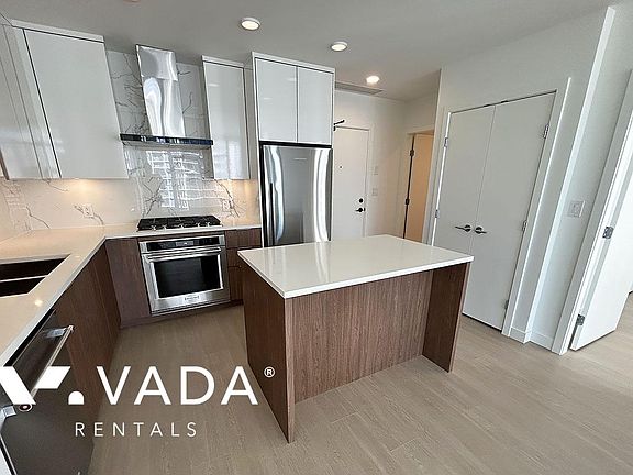 5th image of 699 Whiting Way #1802