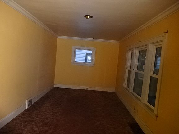 4th image of 7711 Theota Ave