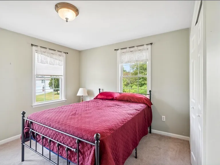 47 Skyview Dr — Photo 2