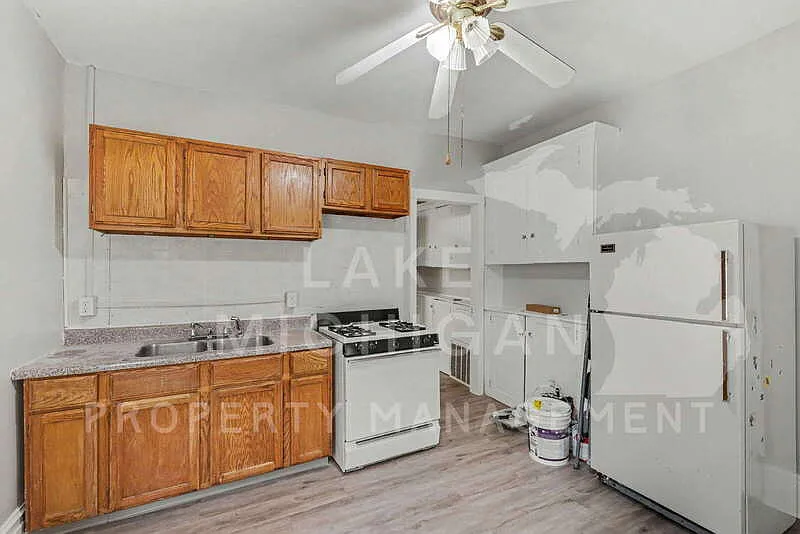 2 bed, 1.0 bath, 550 sqft, $1,395 — Photo 3