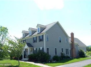 13223 Greenstaff Ln, Lovettsville, VA
