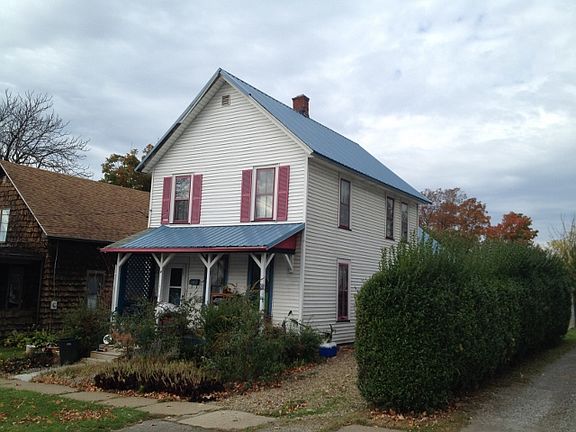 2nd image of 14 Adams St