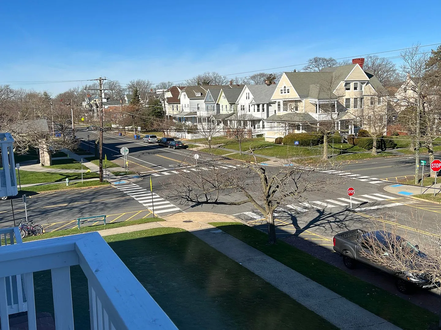 1010 Grand Avenue — Photo 2