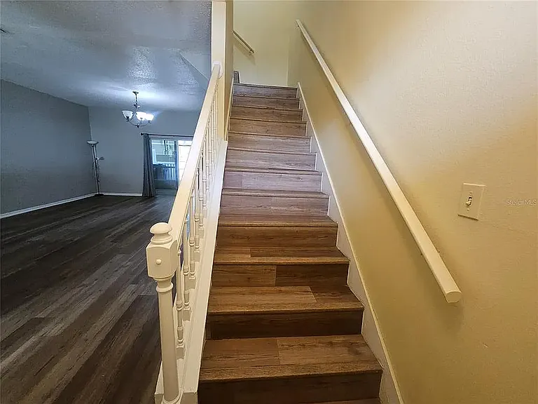 10106 Belleville Pl — Photo 17