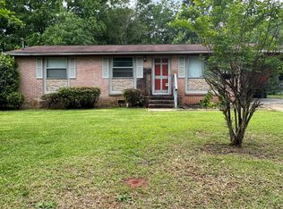 206 Vienna Cir, Fort Valley, GA 31030