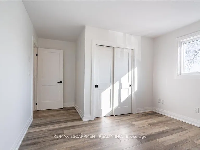 4289 Mountain St #3 — Photo 24
