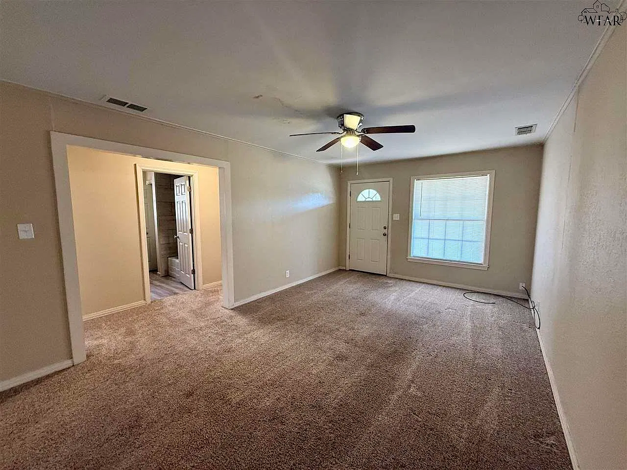 2 bed, 1.0 bath, 952 sqft, $1,250 — Photo 3