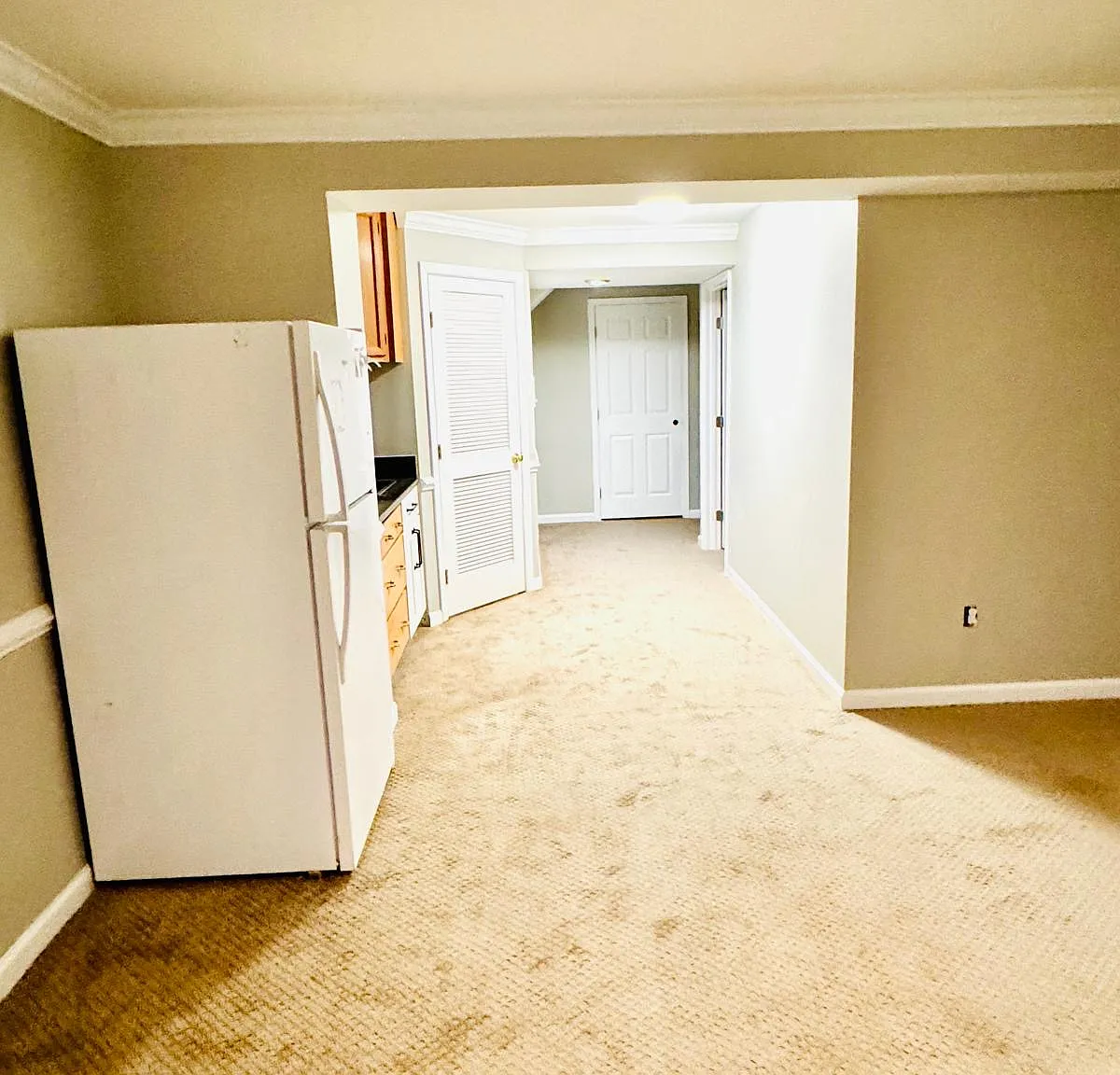 2 bed, 900 sqft, $1,750 — Photo 2