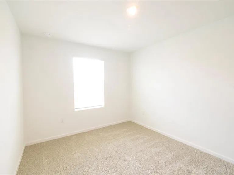 104 Royal Ranch Rd — Photo 46