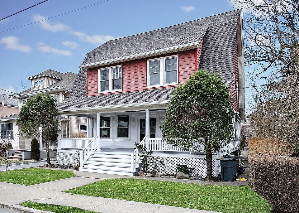 2nd image of 1037 Edgewood Ln