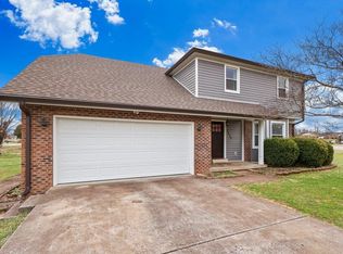 2424 Stonebridge Ln, Bowling Green, KY 42101