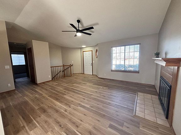 3rd image of 10307 W Yosemite Dr