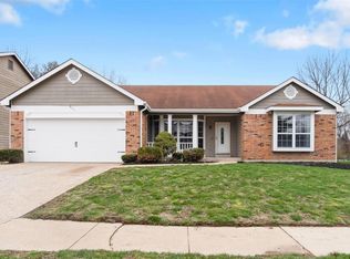 651 Foxtail Dr, Florissant, MO
