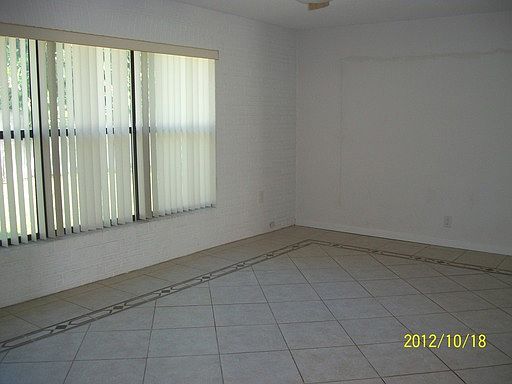 3rd image of 160 Harwood Ave
