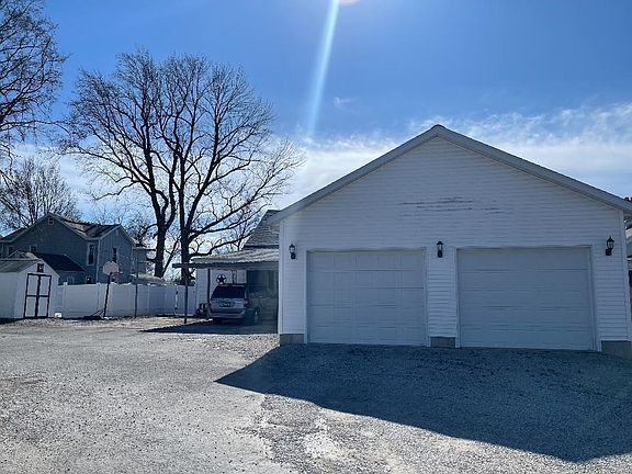 2nd image of 583 W Lebanon St