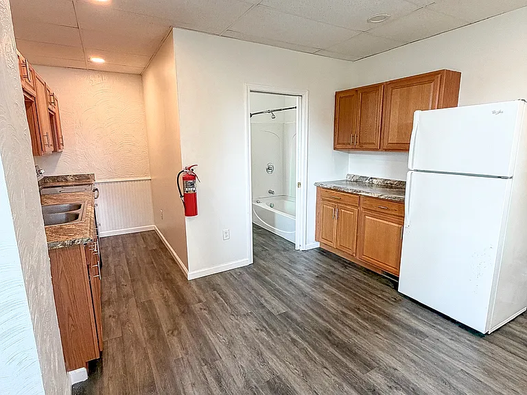 135 N Hamilton Ave #2 — Photo 2
