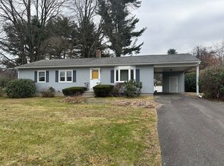 19 Westminster St, East Longmeadow, MA 01028