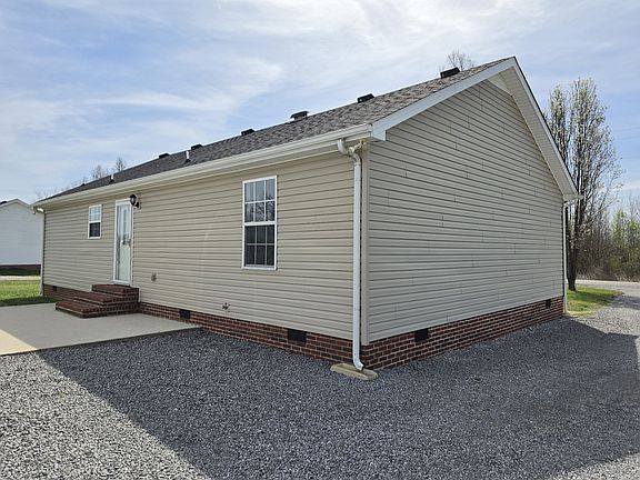 5th image of 3050 Gnat Hill Rd