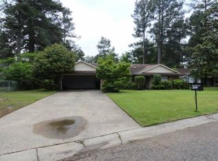 1427 Bluebird Cir, Magnolia, AR 71753