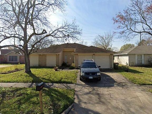 3rd image of 7010 Pickett Dr