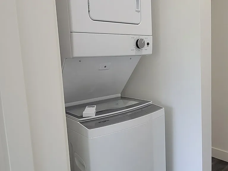 24 Jackson St #11 — Photo 7