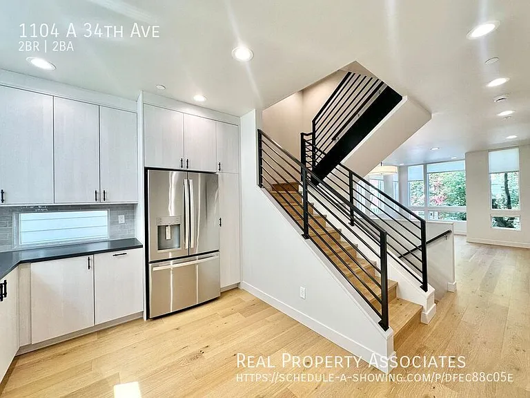 1104A 34th Ave — Photo 18
