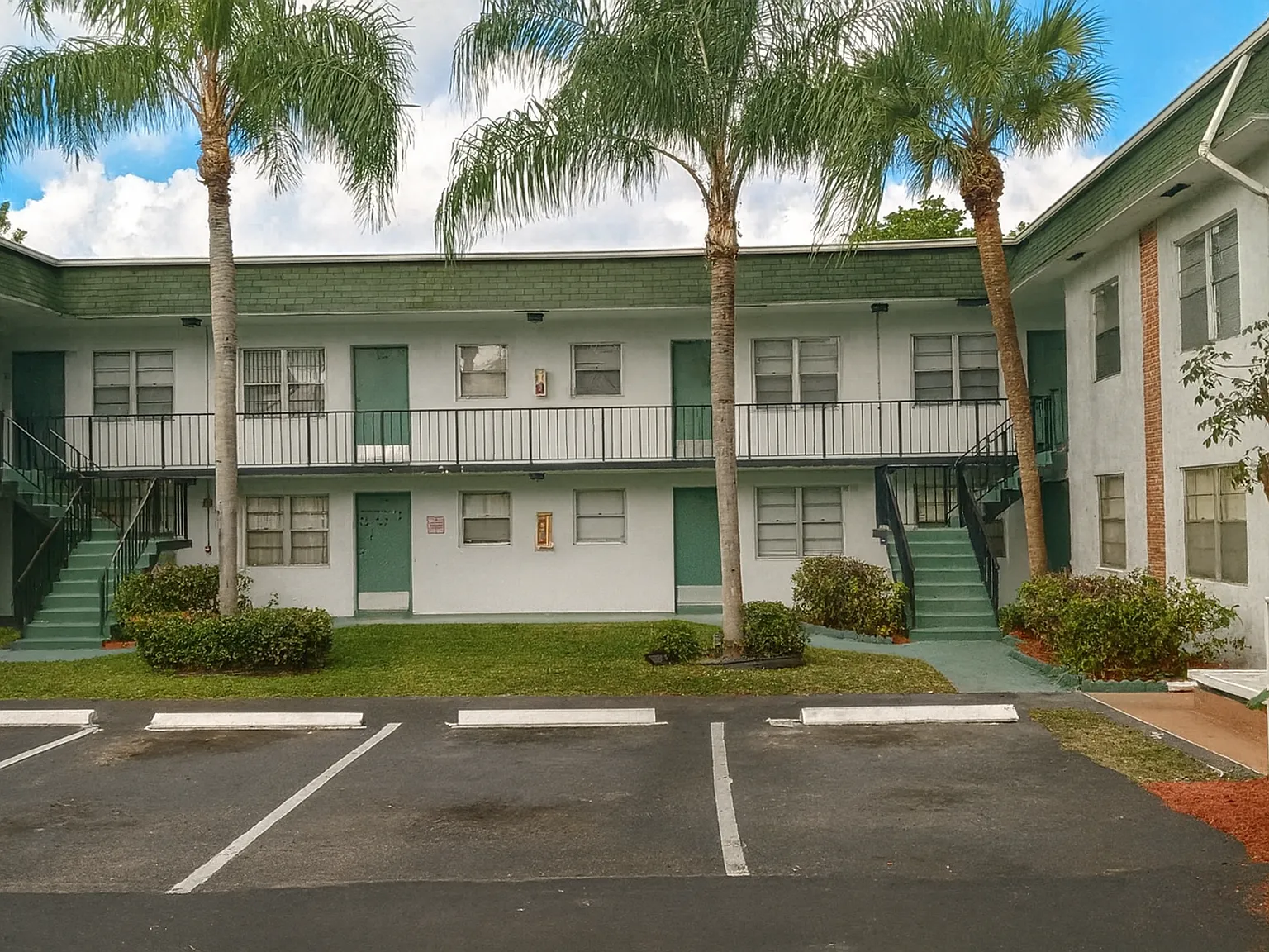 Trayann Apartments - 7777 Pines Blvd — Photo 1