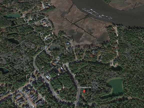 3rd image of 121 Pineberry Dr.
