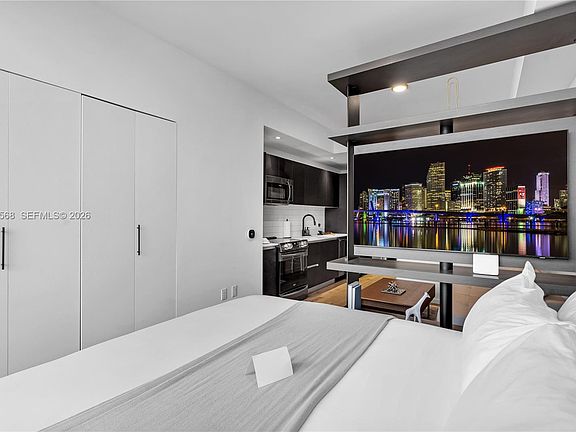 5th image of 398 NE 5th St #4712