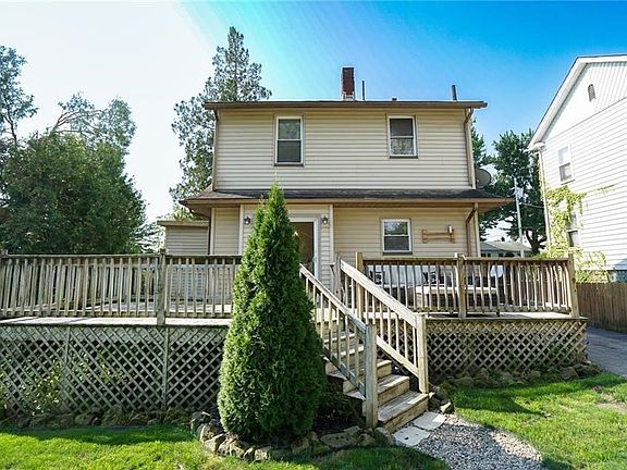 2nd image of 94 Beechwood Dr